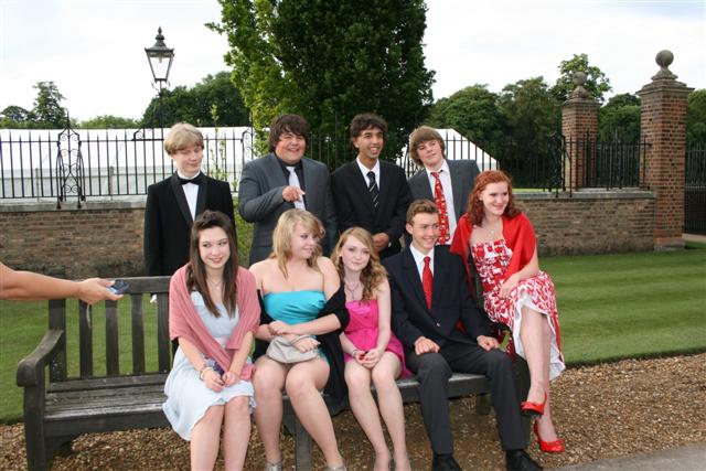 618x404 pixels (69K)